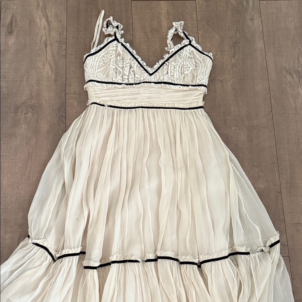 BCBGMaxAzria Cream and Black Midi Dress